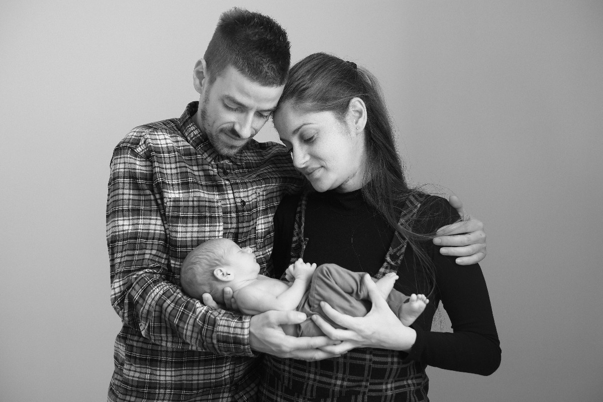 Foto neonato genitori fotografo new born Fabio Riccioli Roma